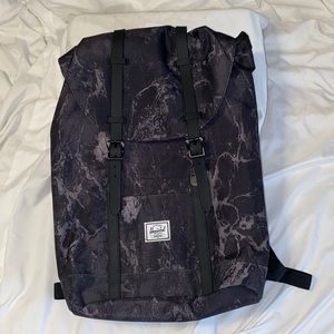 Herschel retreat mid volume black marble cinch backpack